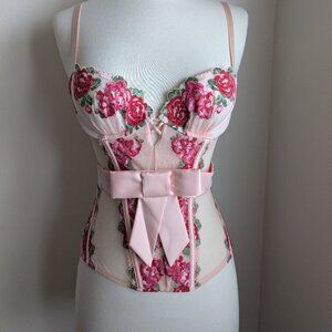 VS - Classic Pink Embroidered Corset - 34B